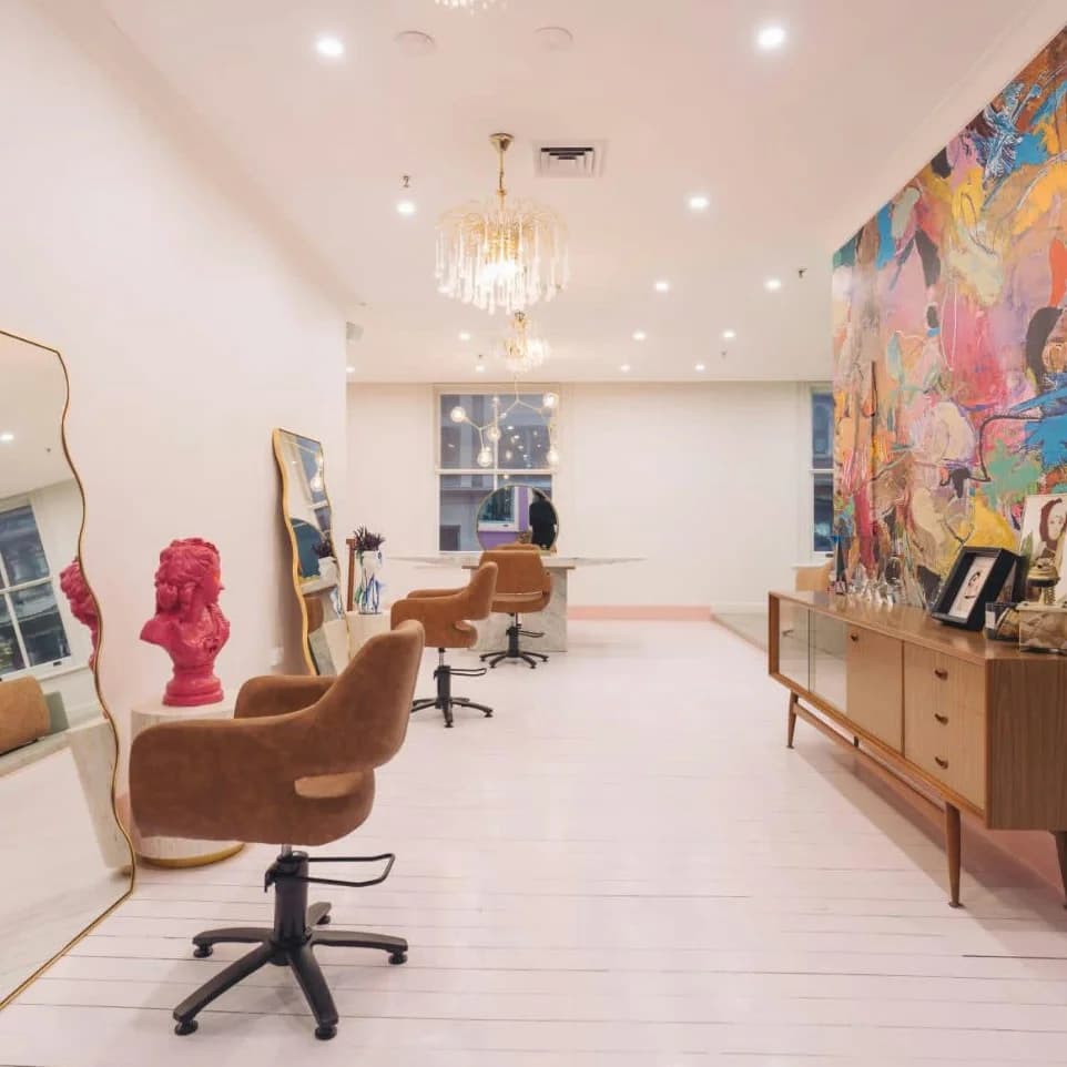 Salon interior