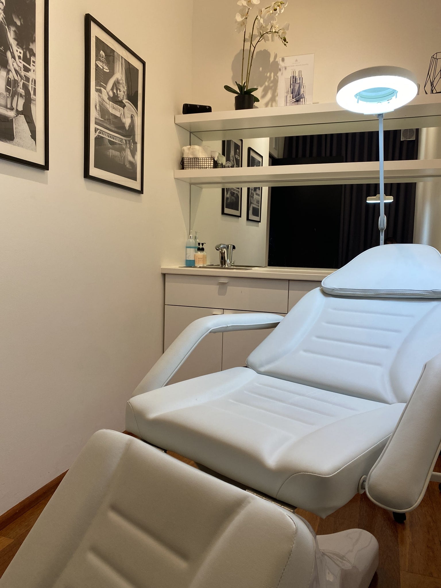 Beauty room for rent in Sydney CBD