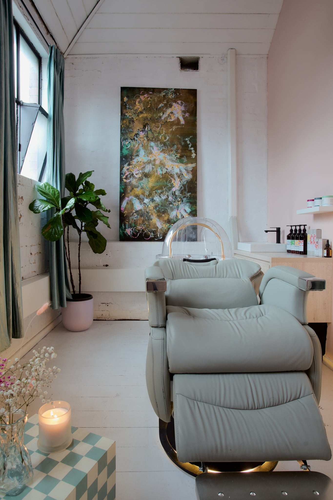 Chair for rent in Fitzroy, Melbourne